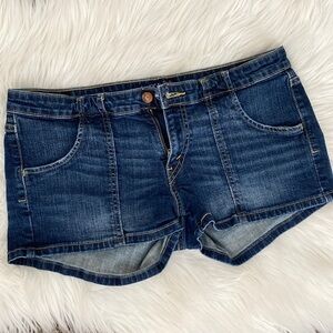 Levi’s Y2K denim short shorts